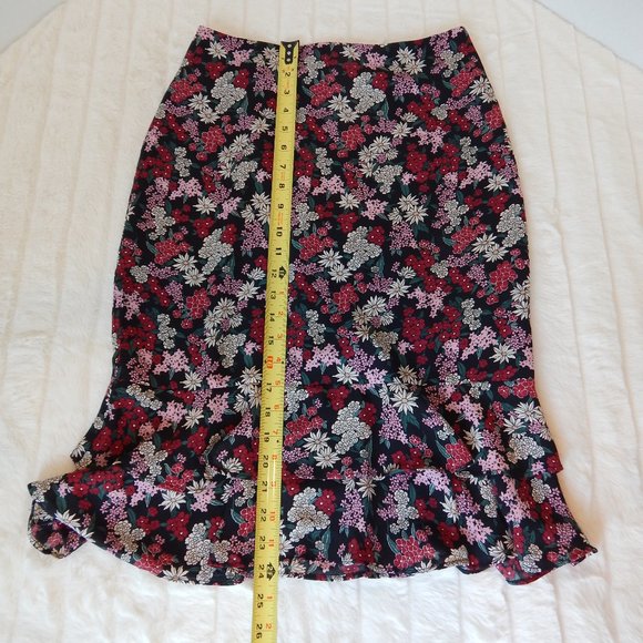 Ann Taylor Floral Ruffle Pencil Skirt Size 0 NWT - Picture 10 of 11